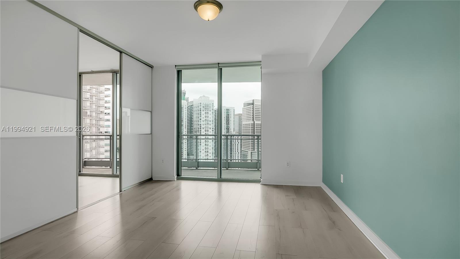 90 SW 3rd St #3003 Miami, FL 33130