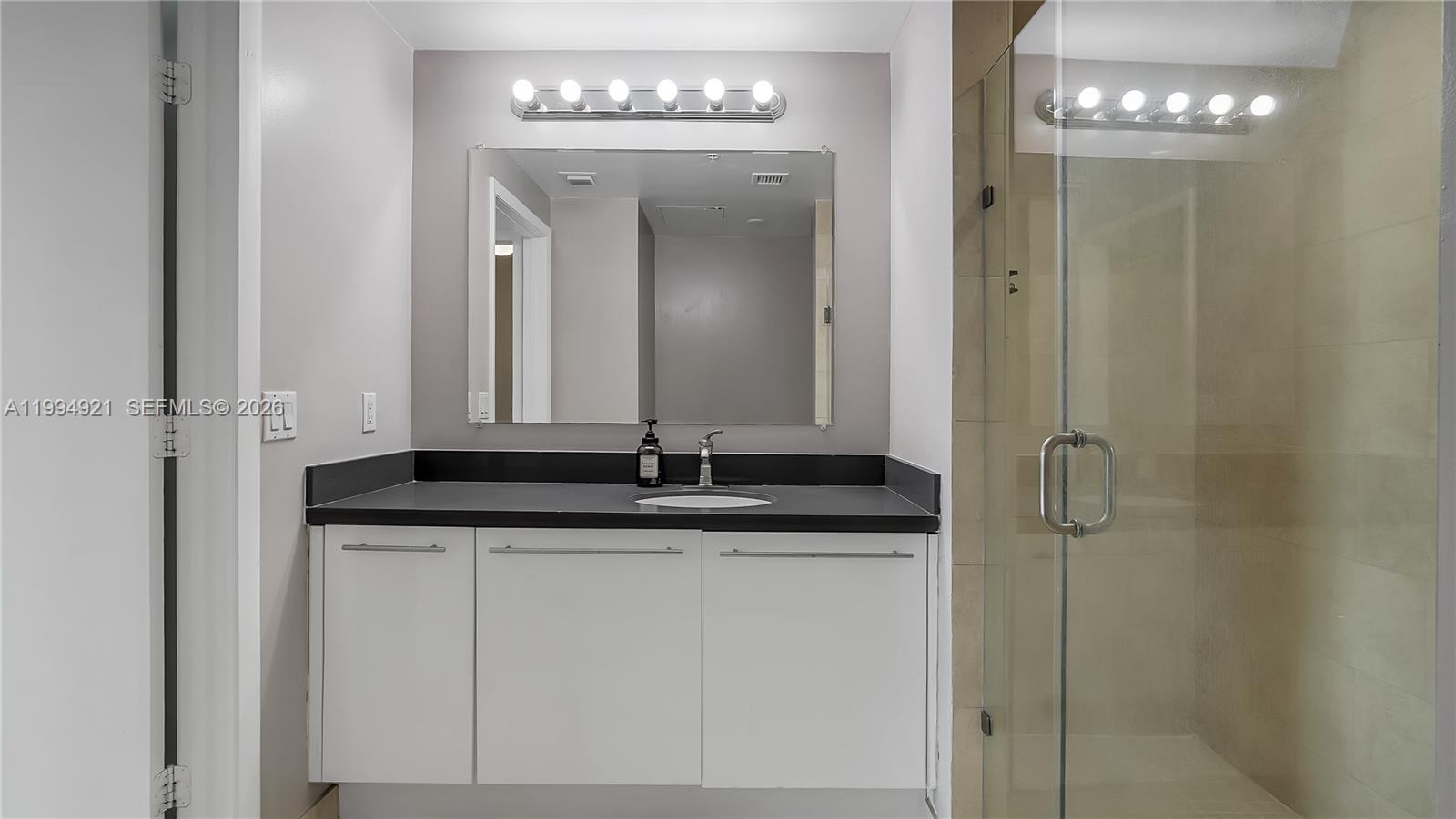 90 SW 3rd St #3003 Miami, FL 33130