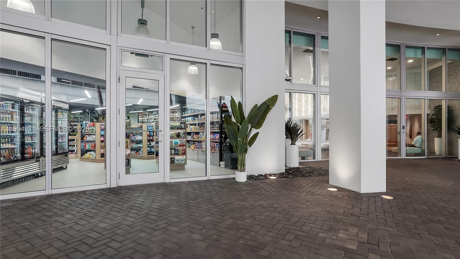 90 SW 3rd St #3003 Miami, FL 33130