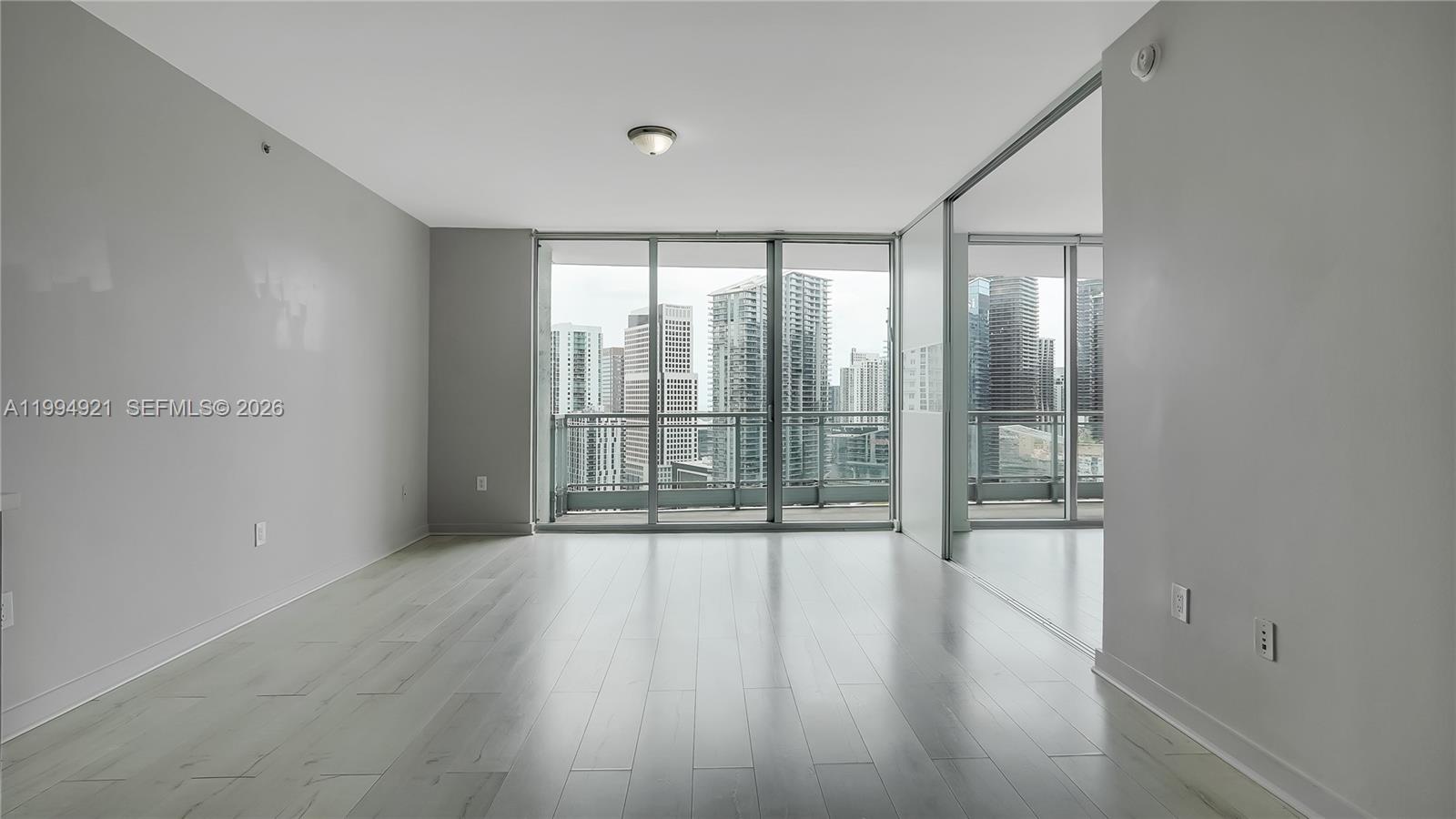 90 SW 3rd St #3003 Miami, FL 33130