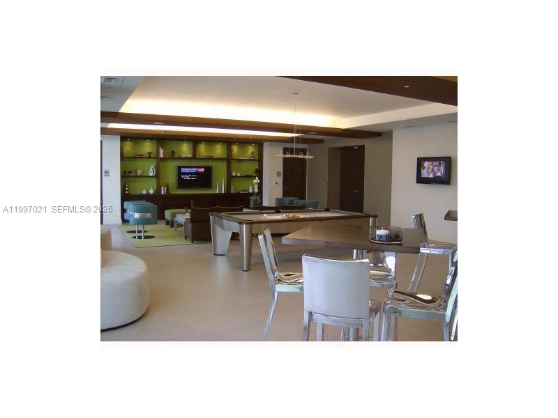 image 500 Brickell West19