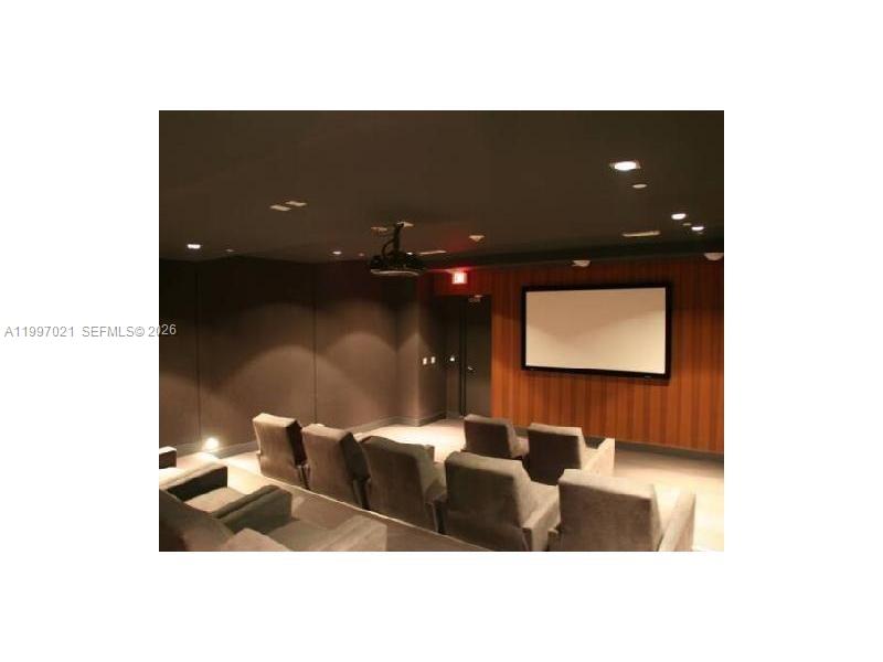 image 500 Brickell West22