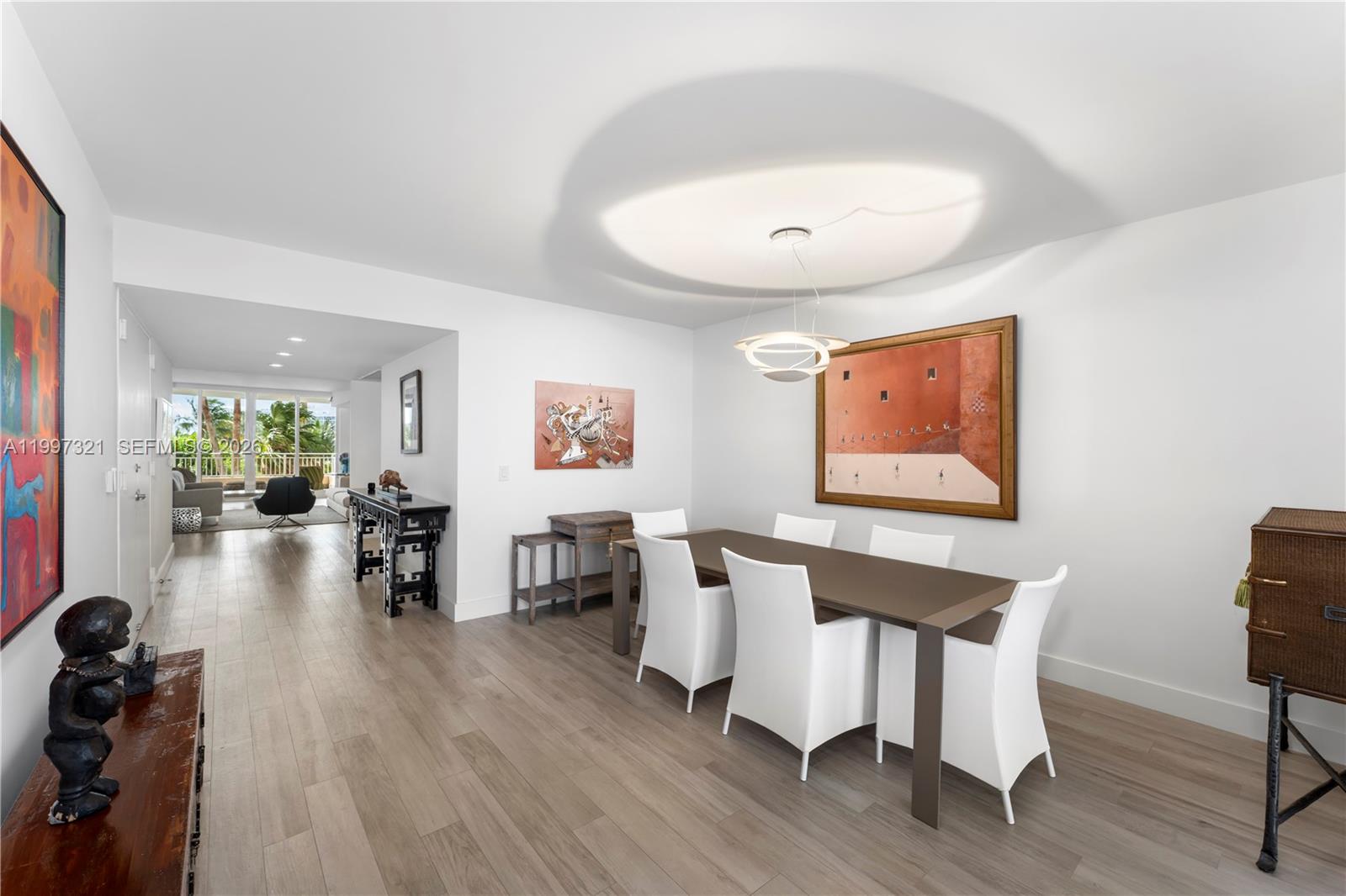 791 Crandon Blvd #405 Key Biscayne, FL 33149