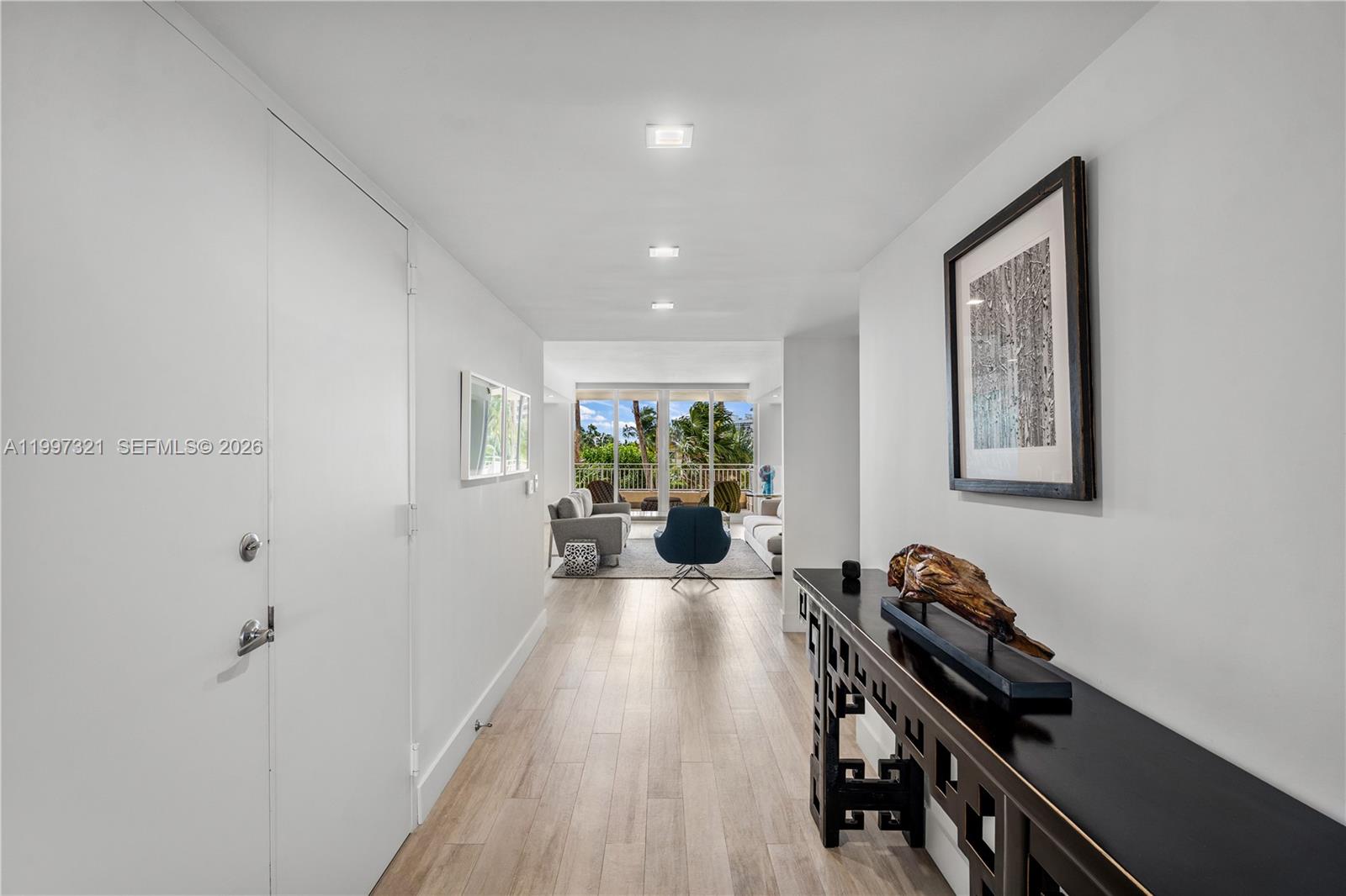 791 Crandon Blvd #405 Key Biscayne, FL 33149