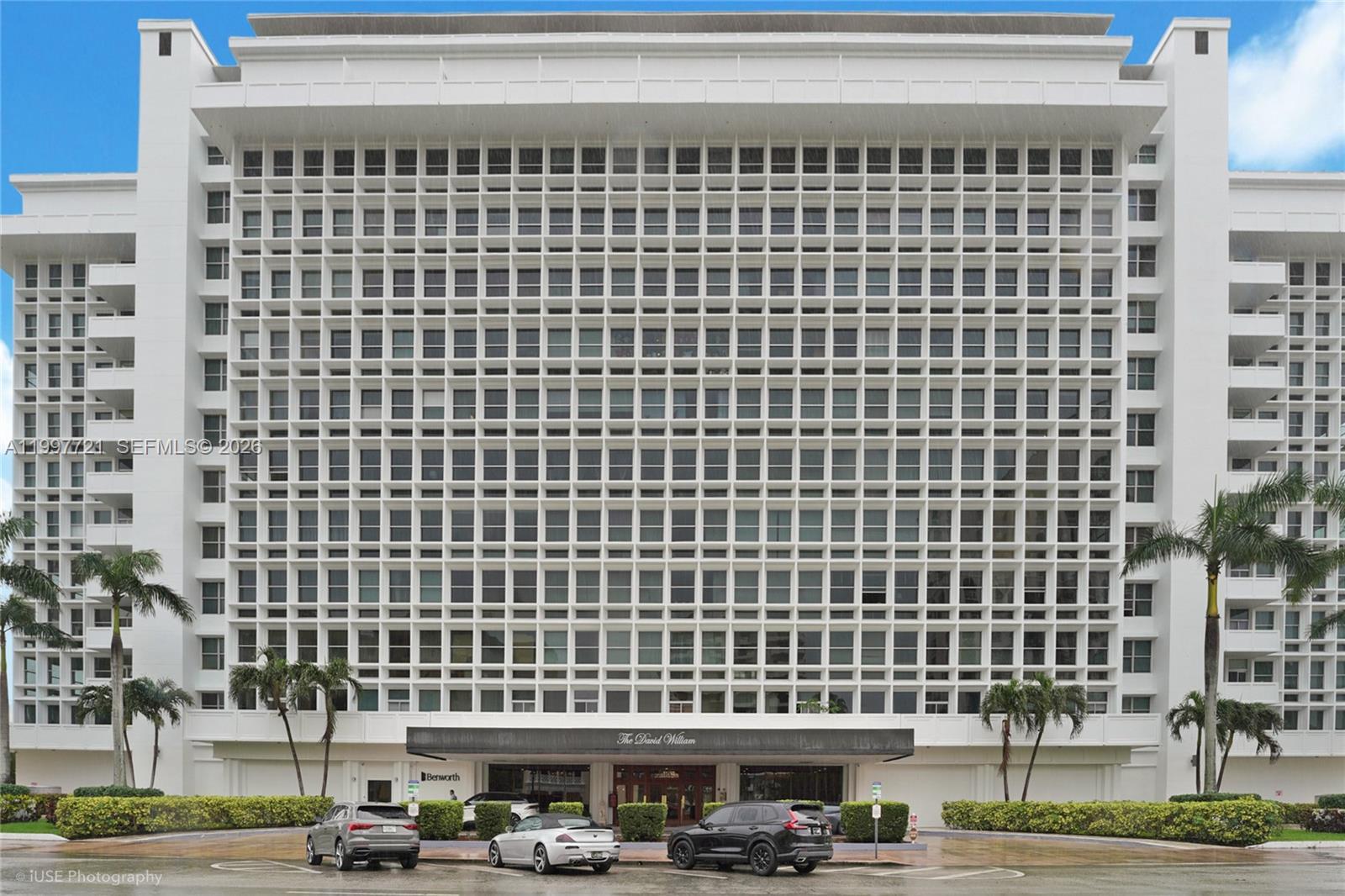 700 Biltmore Way #909