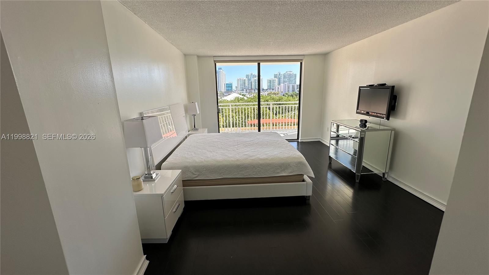 image Winston Towers 60028