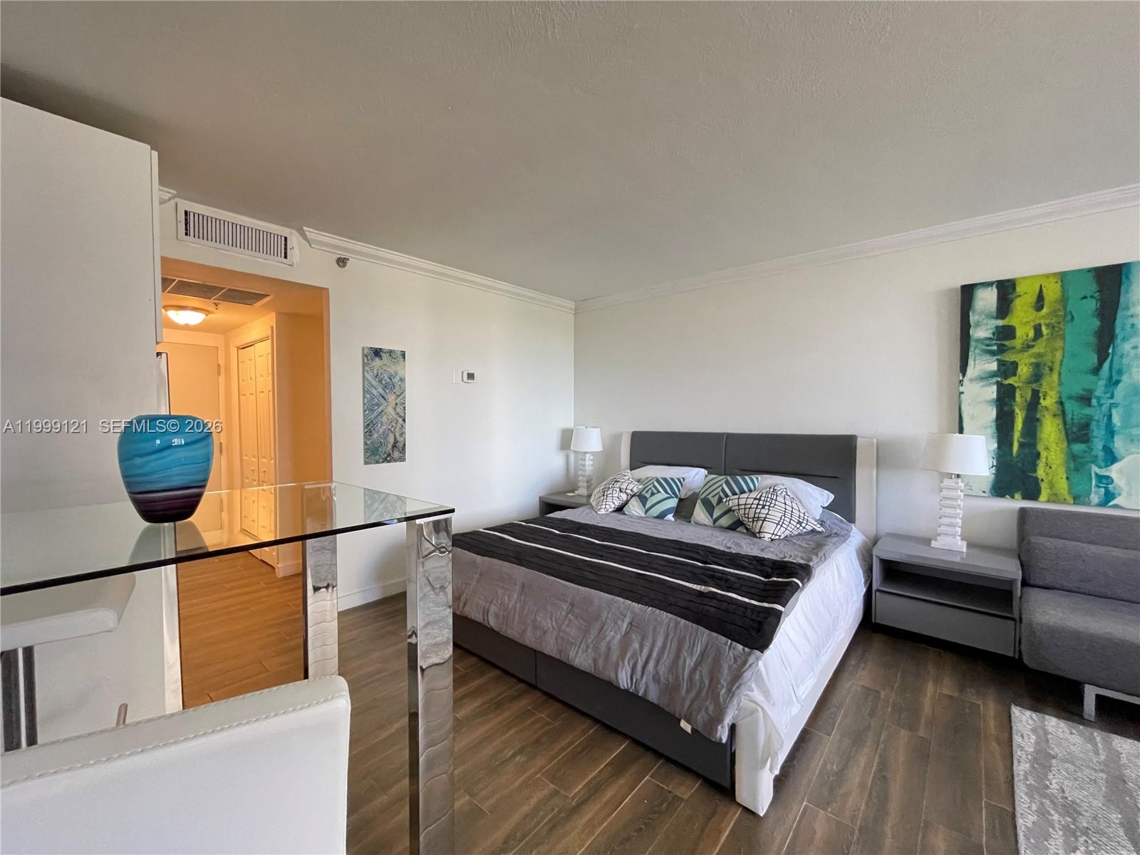 19201 Collins Ave #504 Sunny Isles Beach, FL 33160