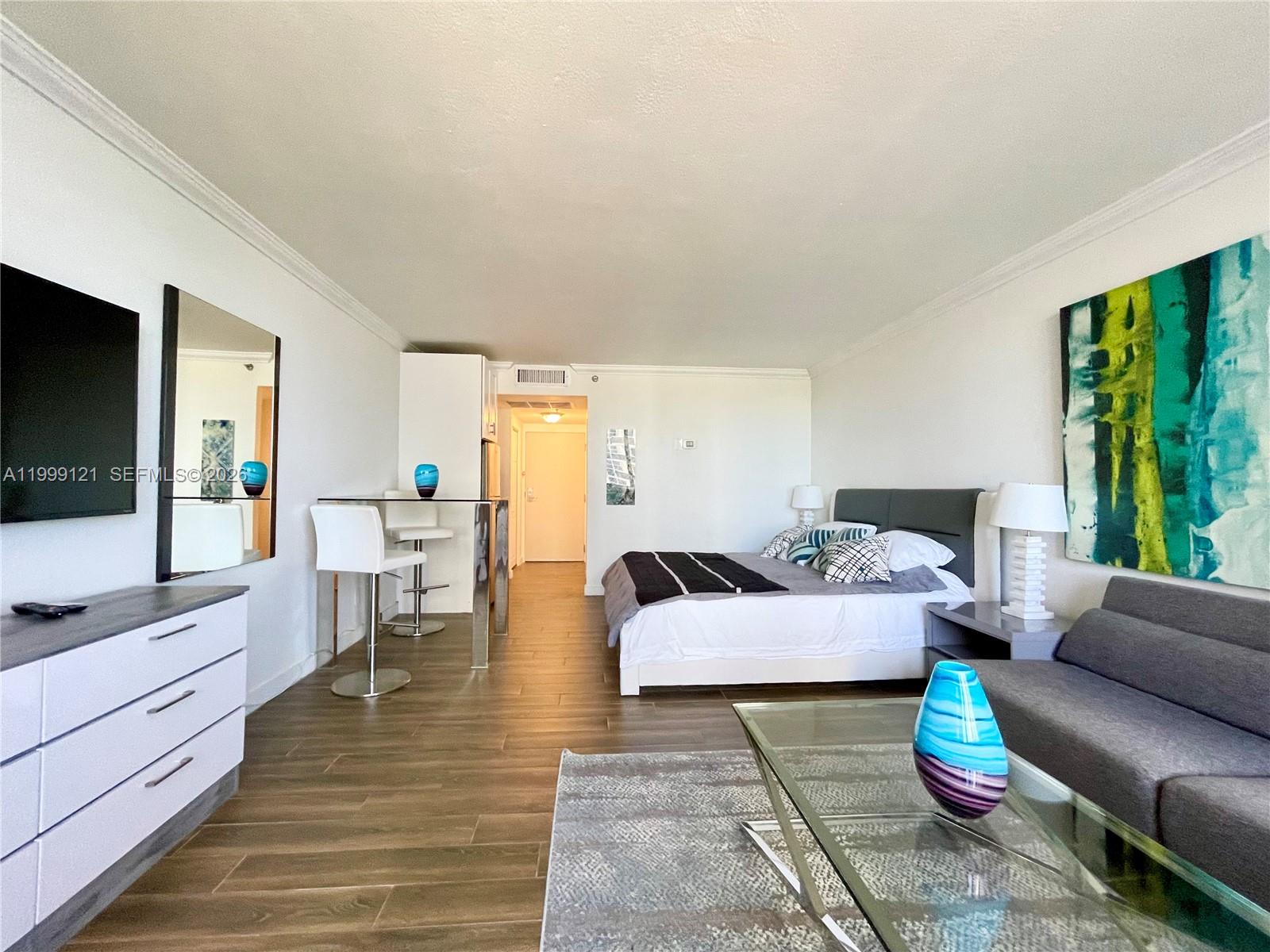 19201 Collins Ave #504 Sunny Isles Beach, FL 33160