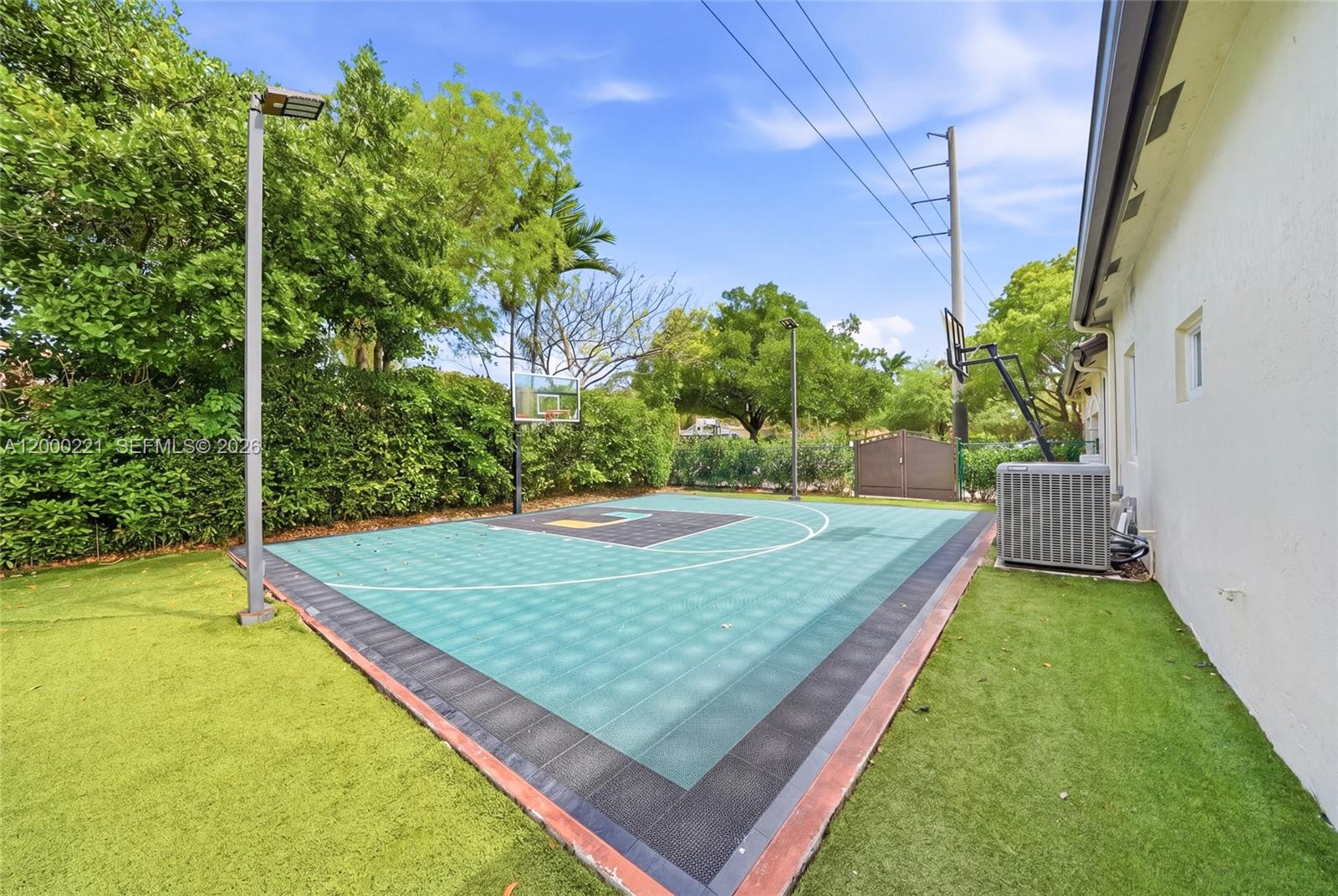 9901 SW 145th St Miami, FL 33176