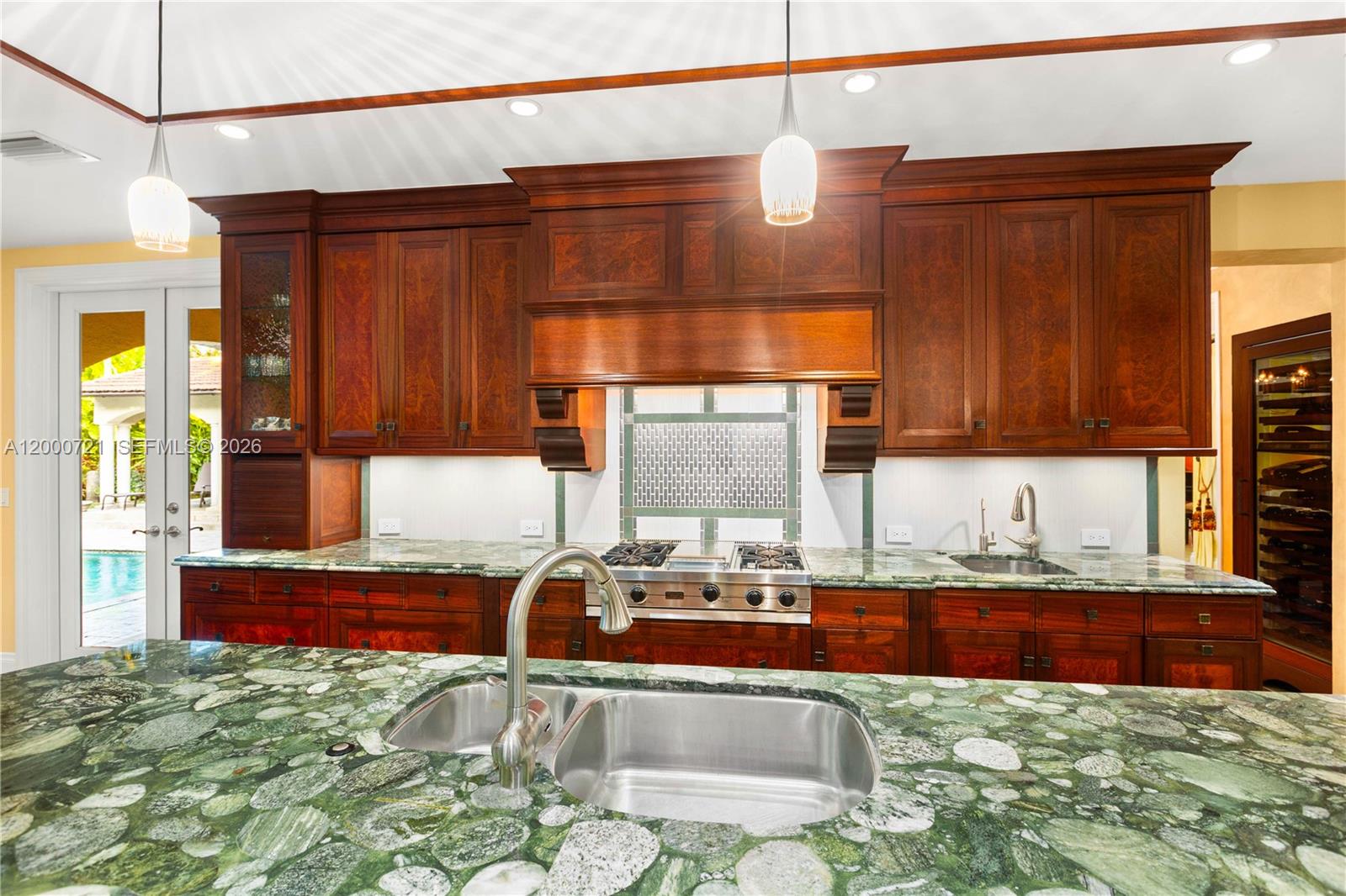 4867 SW 82nd St Miami, FL 33143