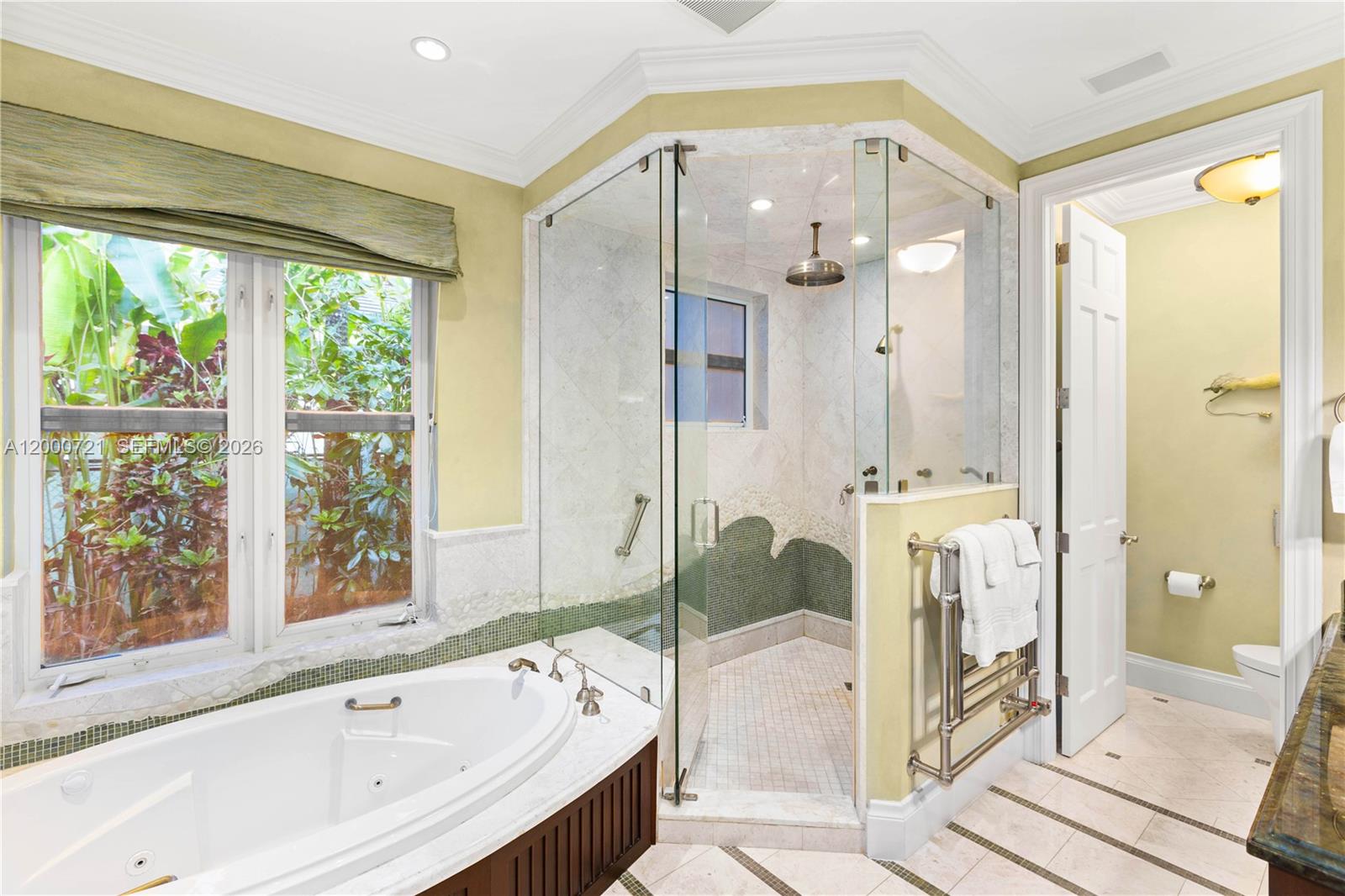 4867 SW 82nd St Miami, FL 33143