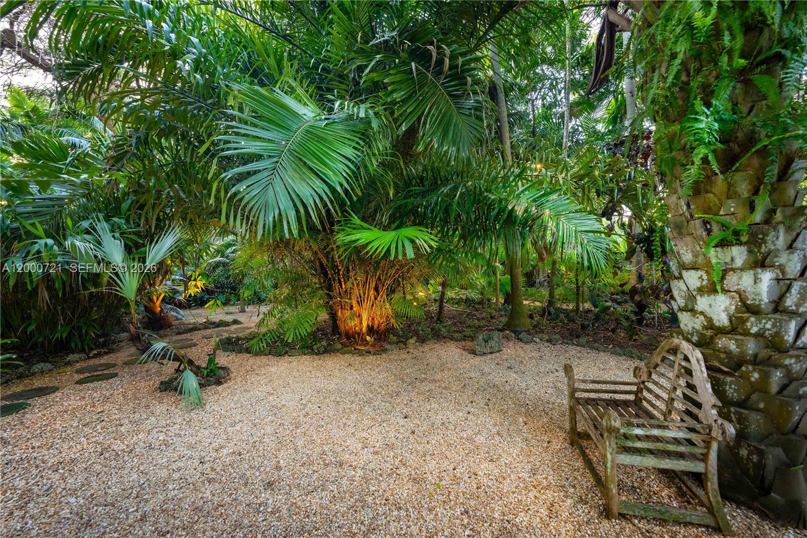 4867 SW 82nd St Miami, FL 33143