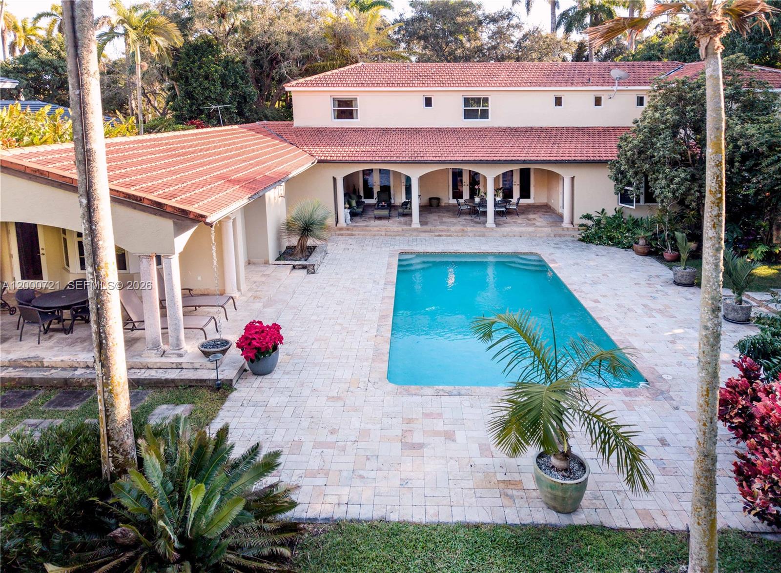 4867 SW 82nd St Miami, FL 33143