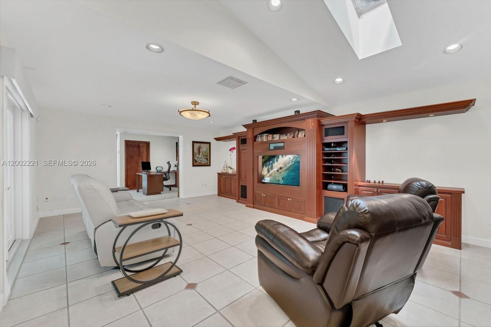 9941 SW 143rd St Miami, FL 33176