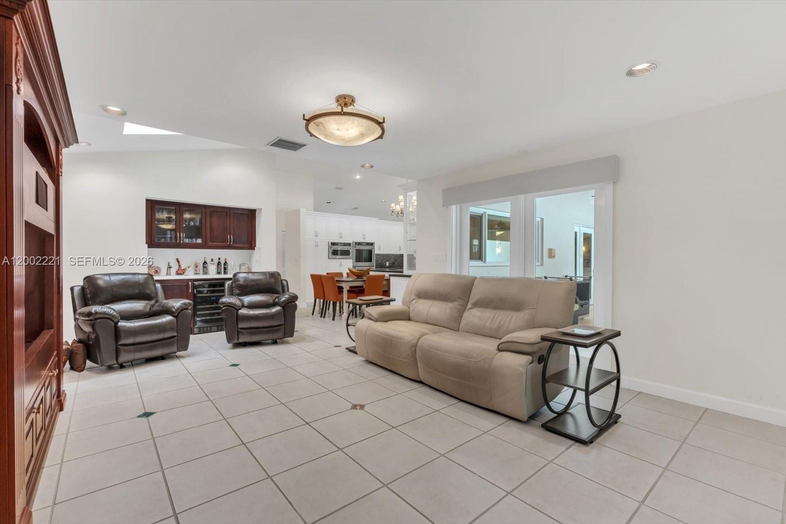 9941 SW 143rd St Miami, FL 33176