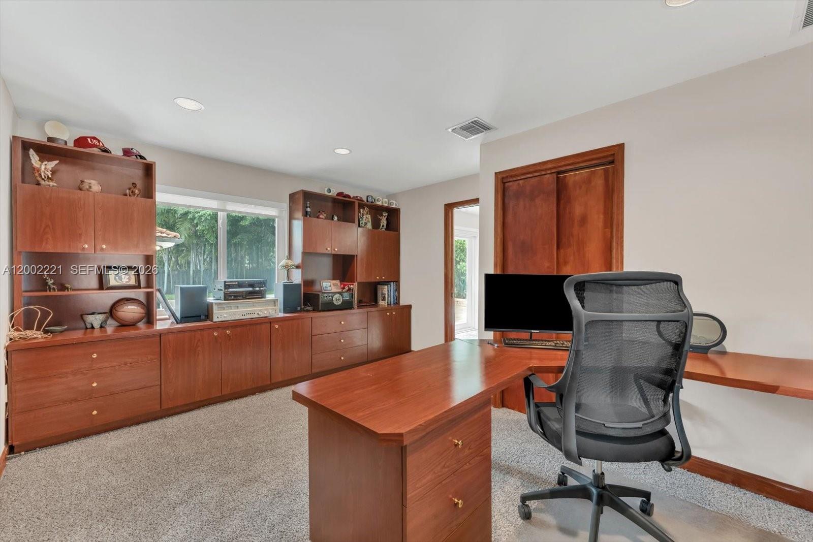 9941 SW 143rd St Miami, FL 33176