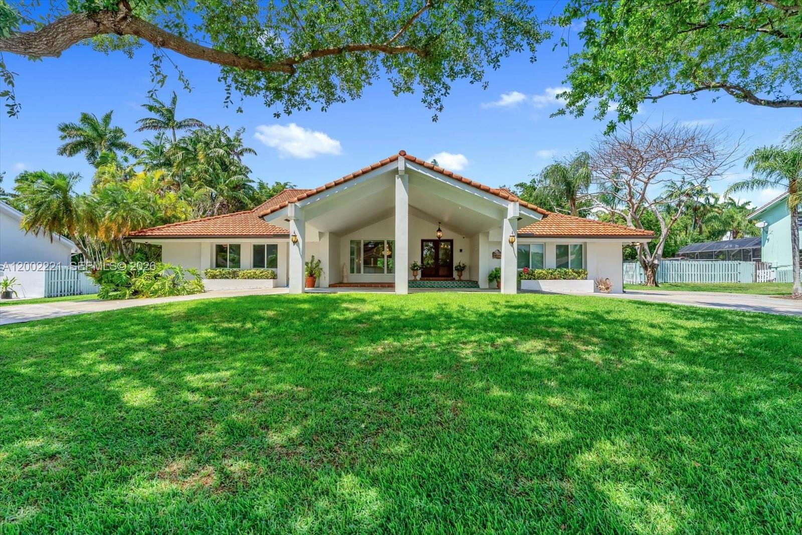 9941 SW 143rd St Miami, FL 33176