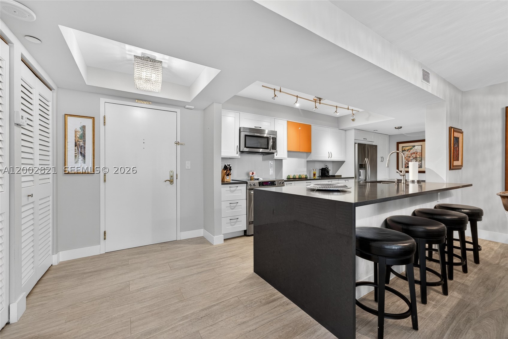 5757 Collins Ave #1104 Miami Beach, FL 33140