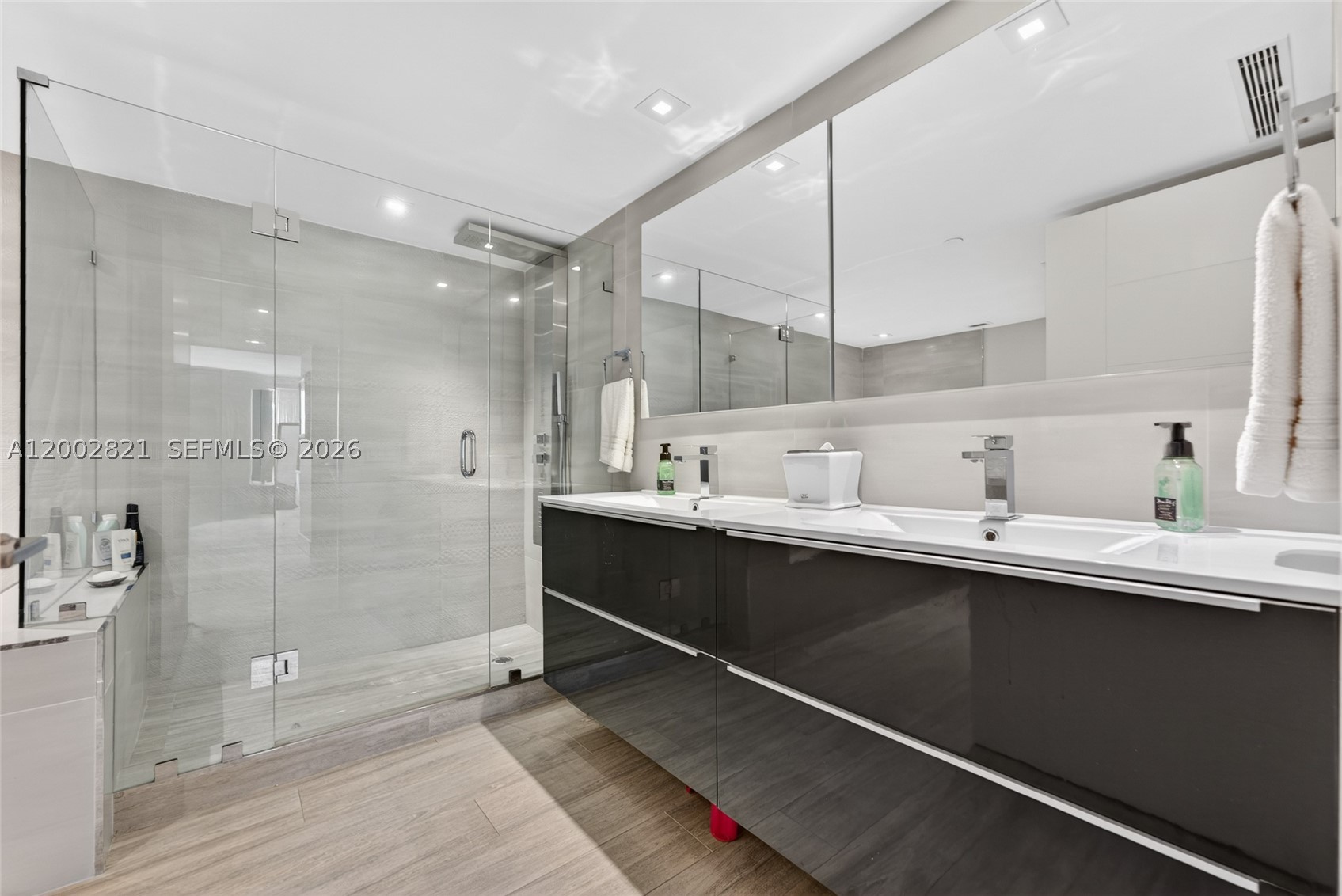 5757 Collins Ave #1104 Miami Beach, FL 33140