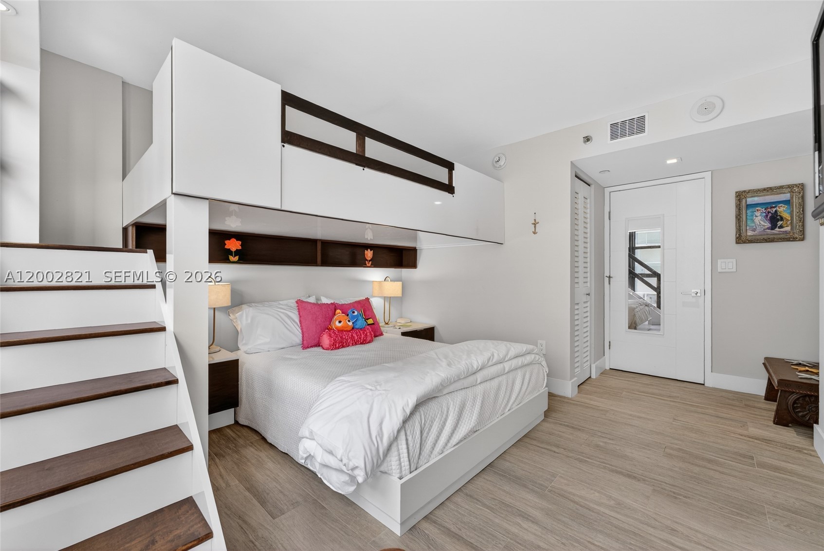 5757 Collins Ave #1104 Miami Beach, FL 33140
