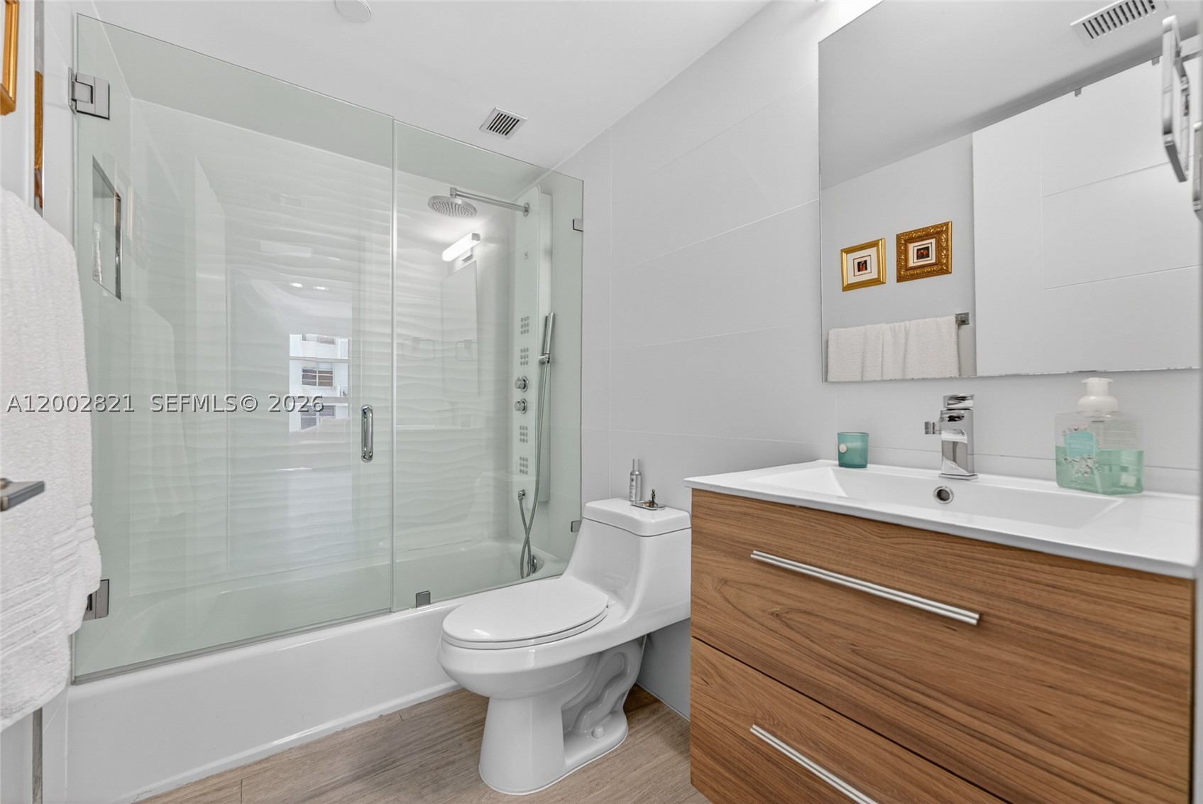 5757 Collins Ave #1104 Miami Beach, FL 33140