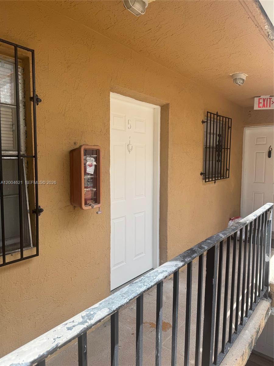1235 NW 6th St #5