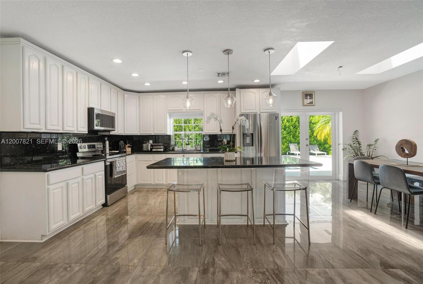 Undisclosed Address Palmetto Bay, FL 33176