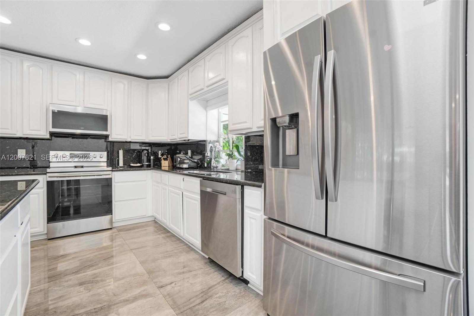 Undisclosed Address Palmetto Bay, FL 33176