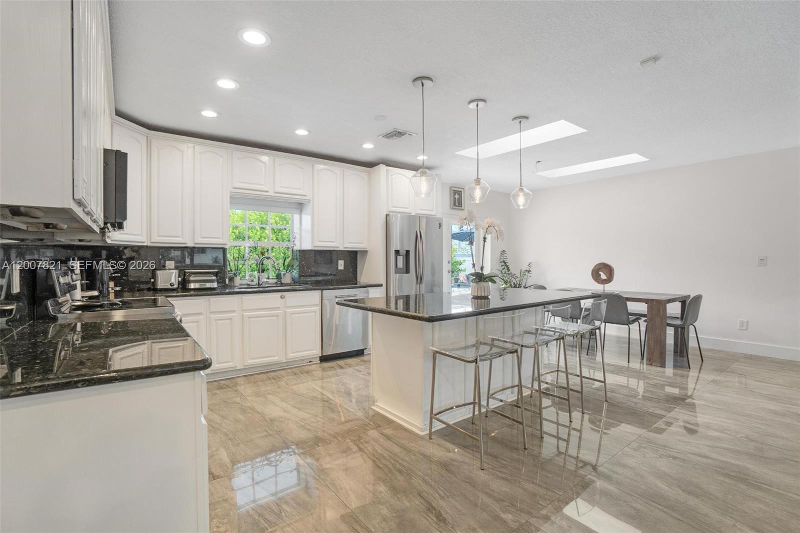 Undisclosed Address Palmetto Bay, FL 33176
