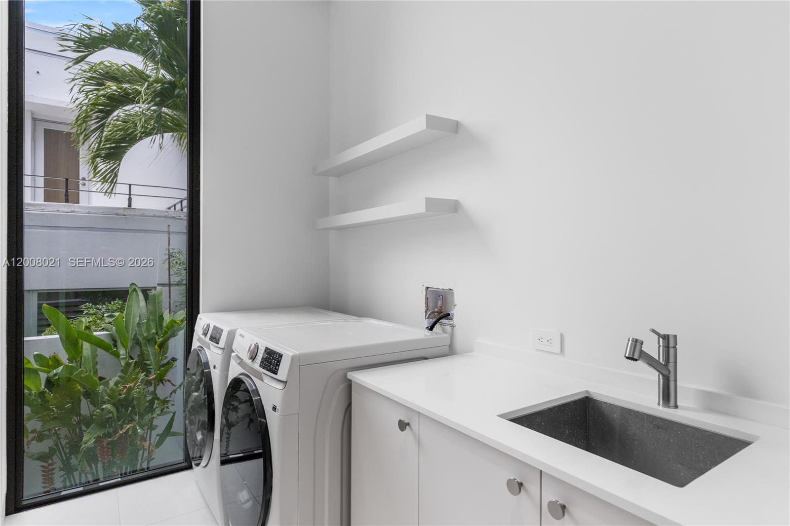 4504 Sheridan Ave Miami Beach, FL 33140