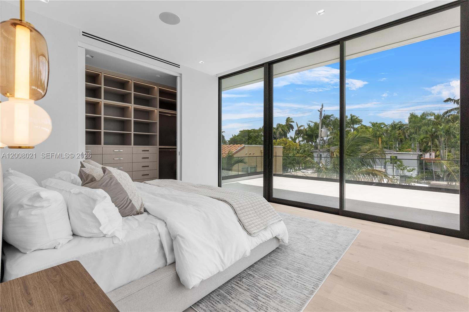4504 Sheridan Ave Miami Beach, FL 33140