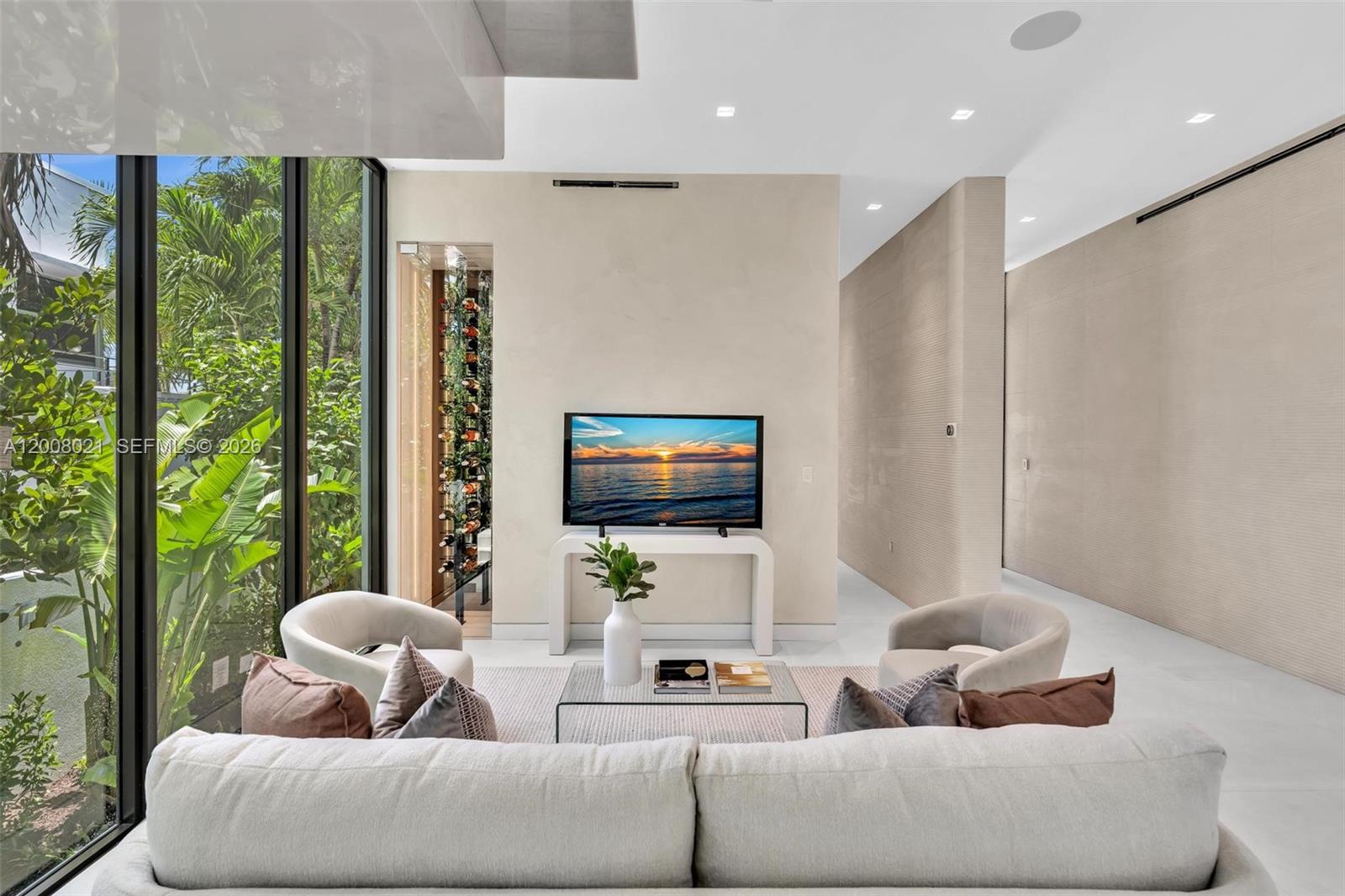 4504 Sheridan Ave Miami Beach, FL 33140
