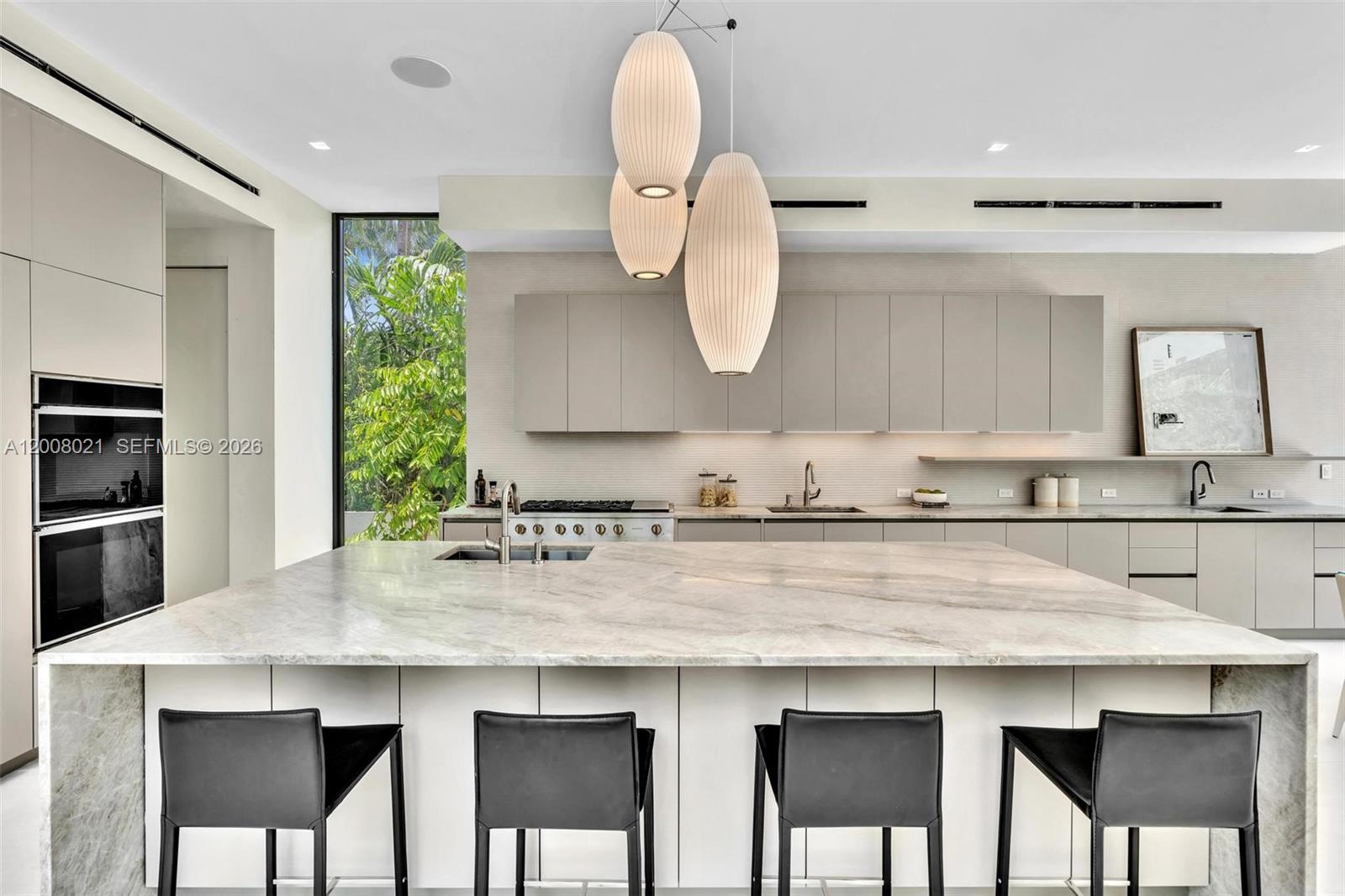 4504 Sheridan Ave Miami Beach, FL 33140