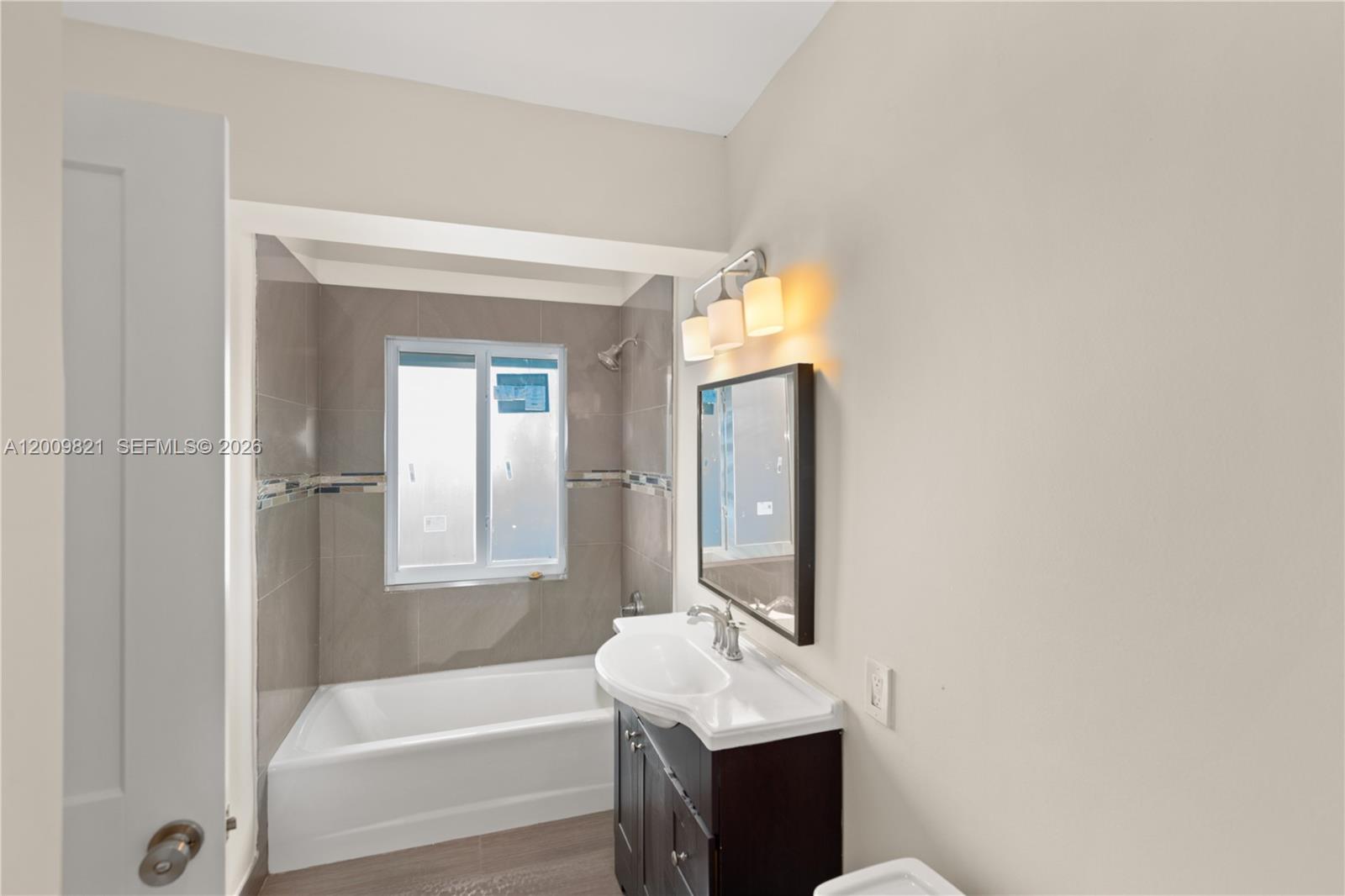 5614 San Vicente St Coral Gables, FL 33146