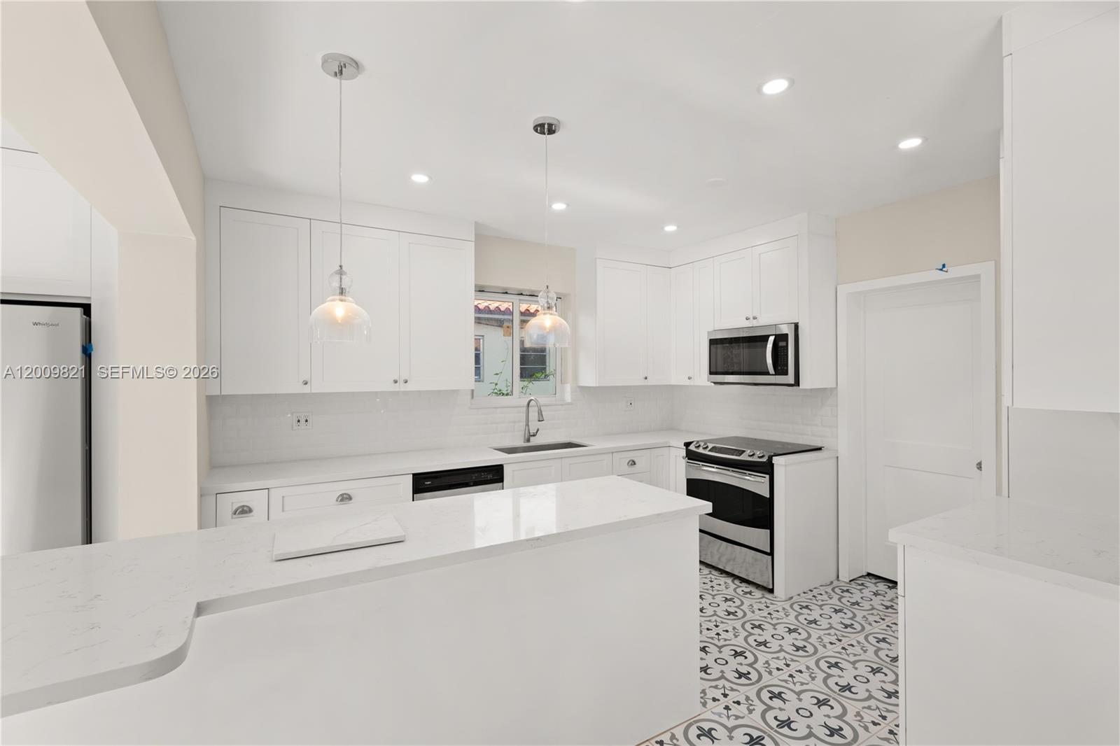 5614 San Vicente St Coral Gables, FL 33146