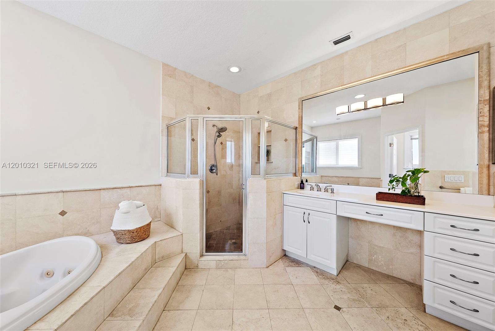 3200 Percival Ave Miami, FL 33133
