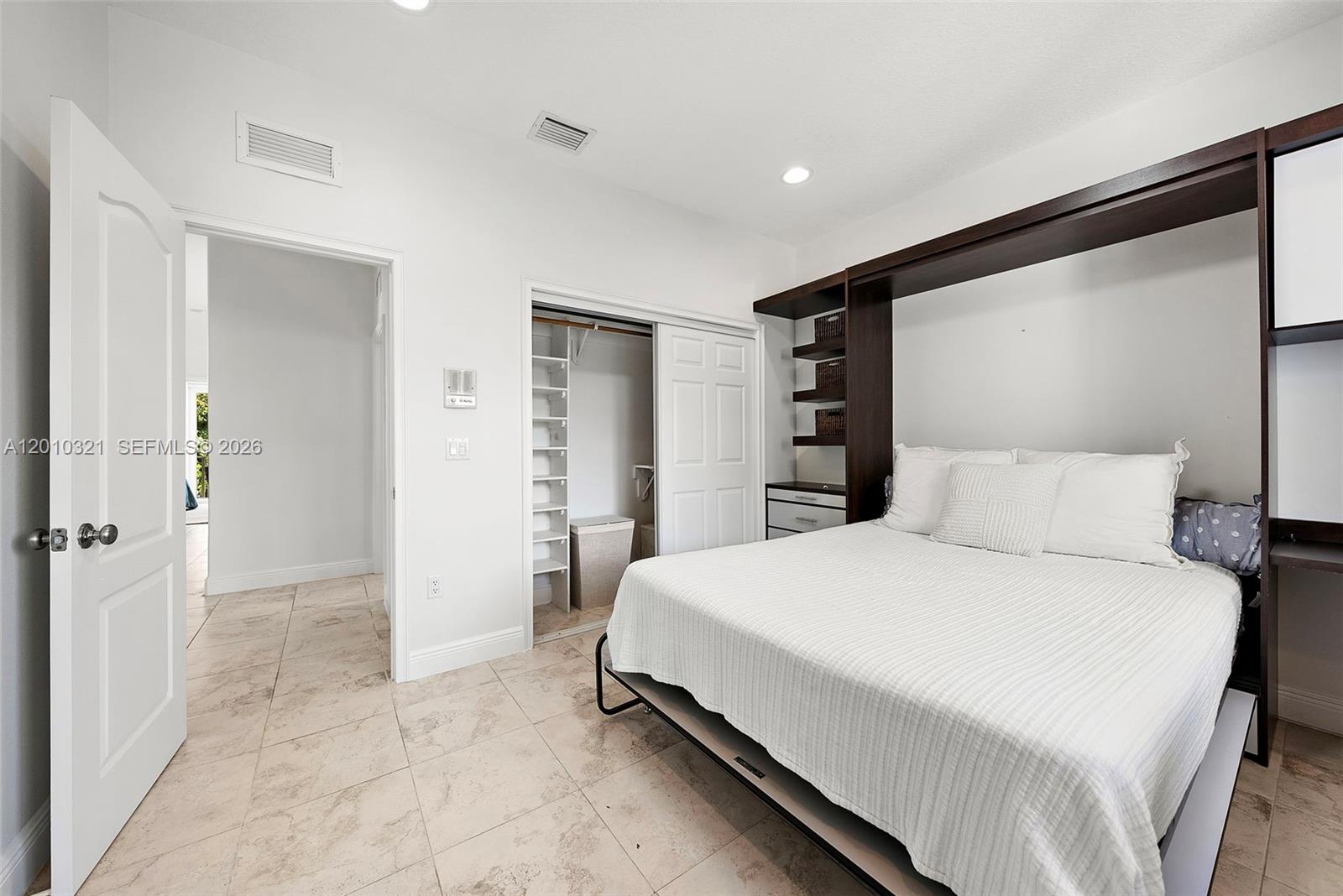 3200 Percival Ave Miami, FL 33133
