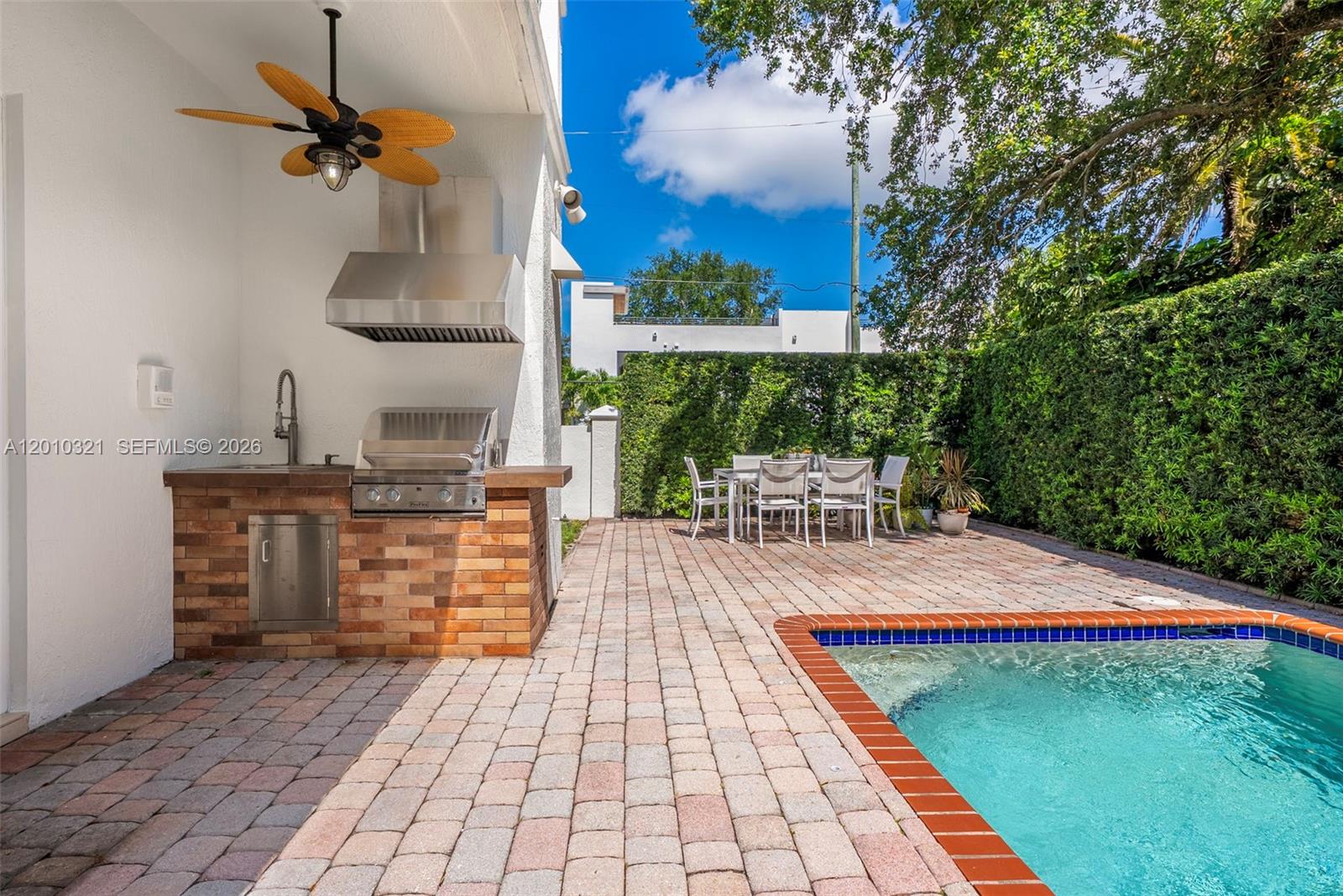 3200 Percival Ave Miami, FL 33133