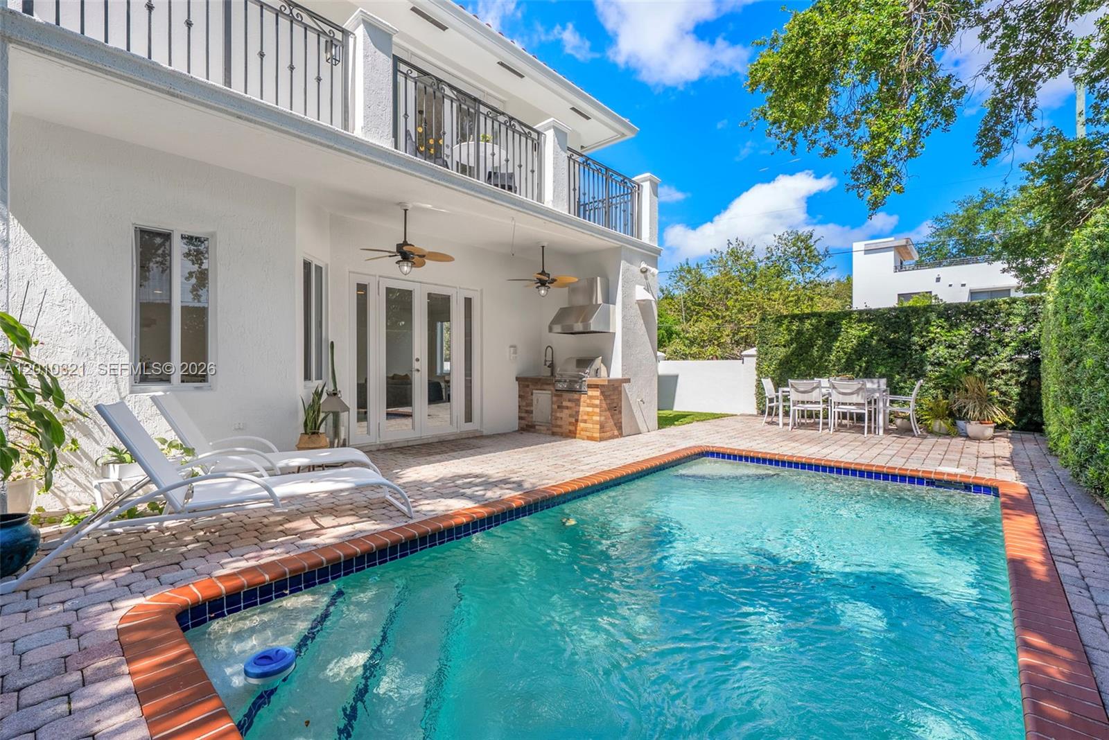3200 Percival Ave Miami, FL 33133