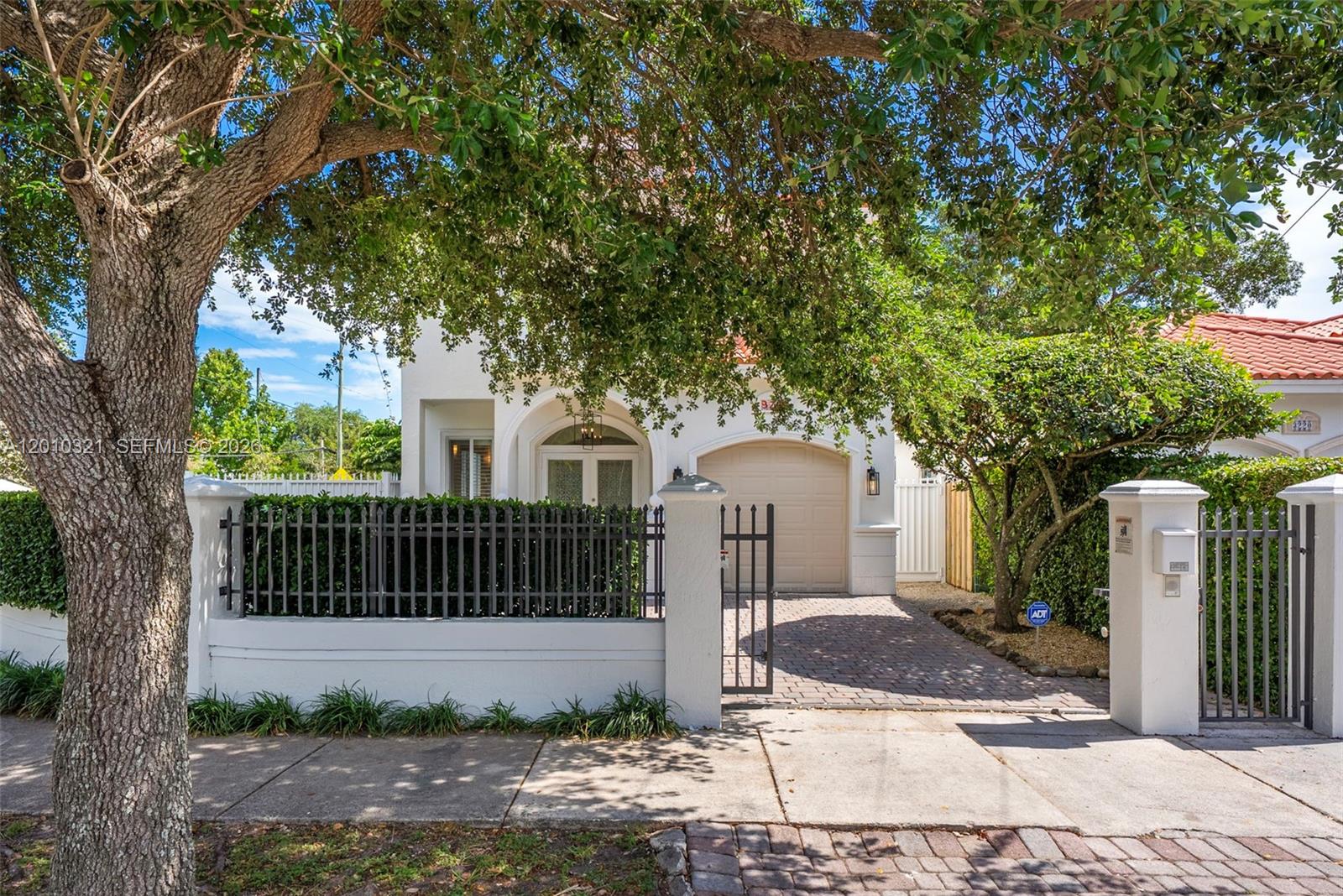 3200 Percival Ave Miami, FL 33133