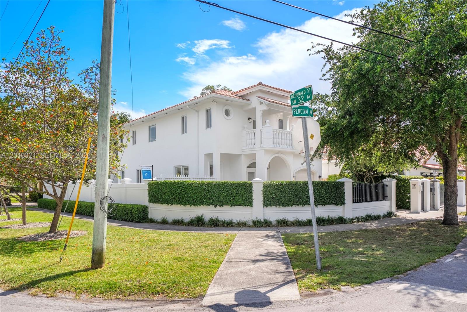 3200 Percival Ave Miami, FL 33133