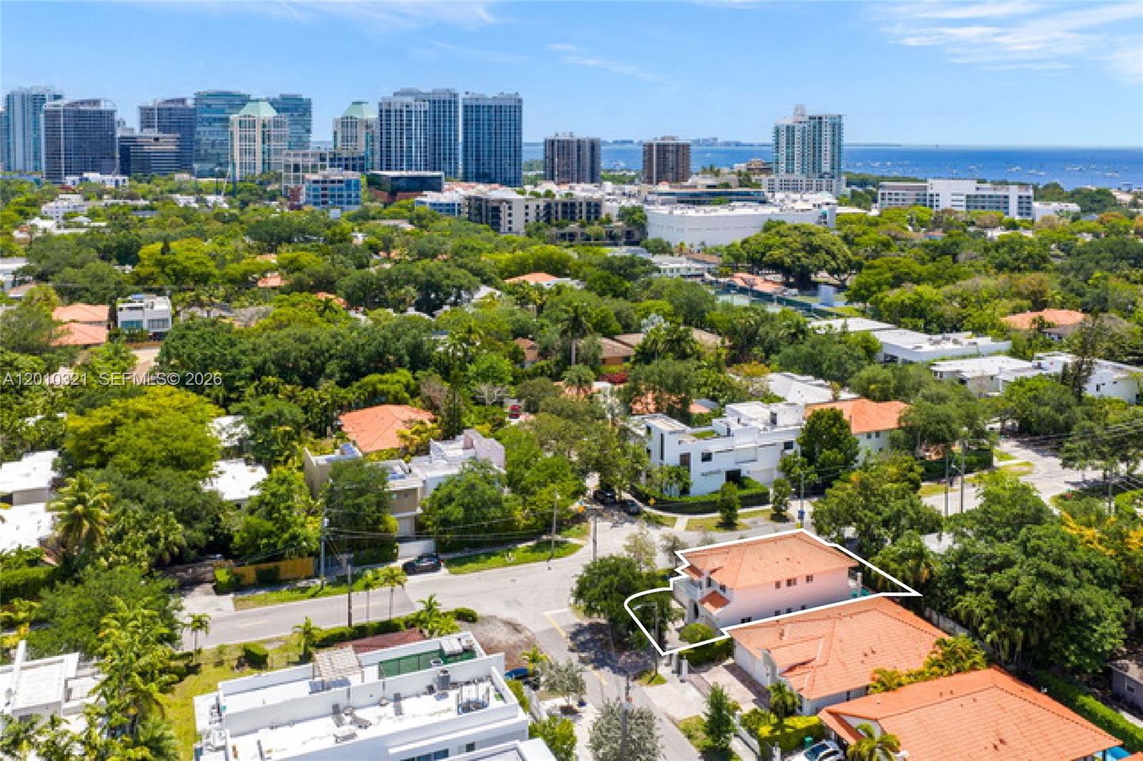 3200 Percival Ave Miami, FL 33133