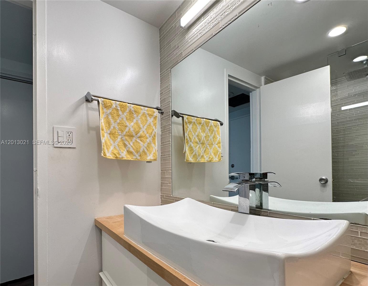 1200 West Ave #724 Miami Beach, FL 33139