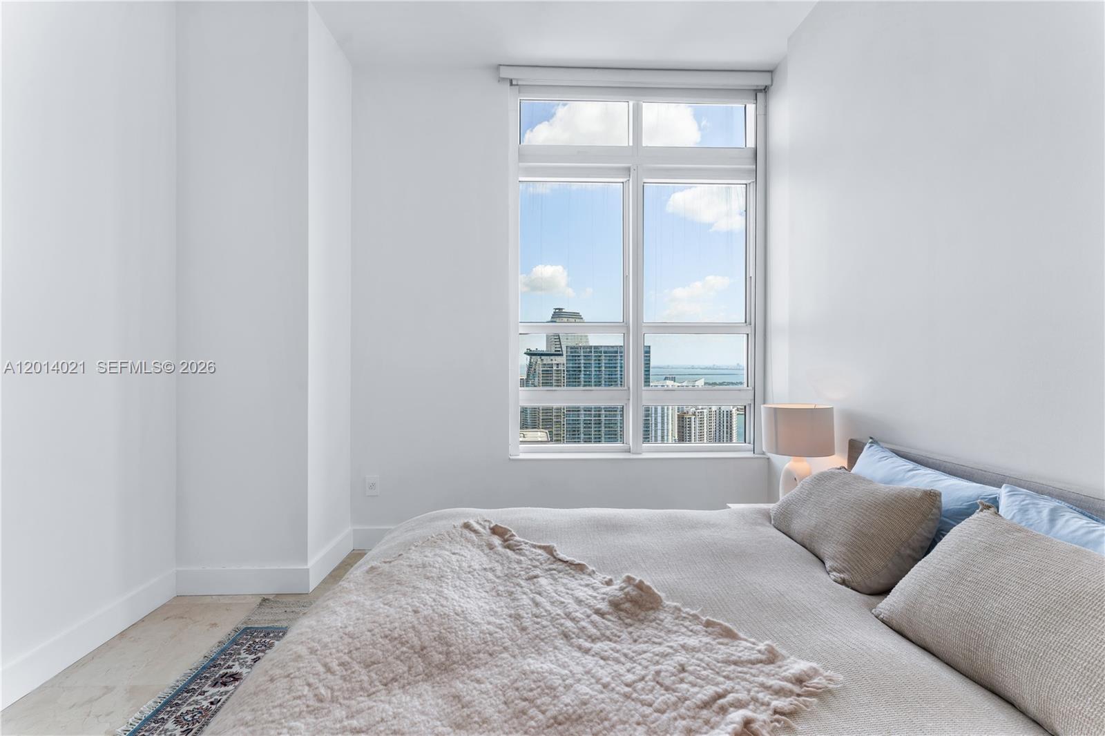950 Brickell Bay Dr #5506 Miami, FL 33131