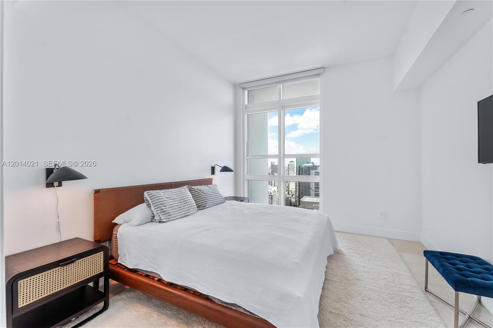 950 Brickell Bay Dr #5506 Miami, FL 33131