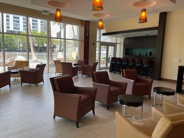 image Brickell on the River North6