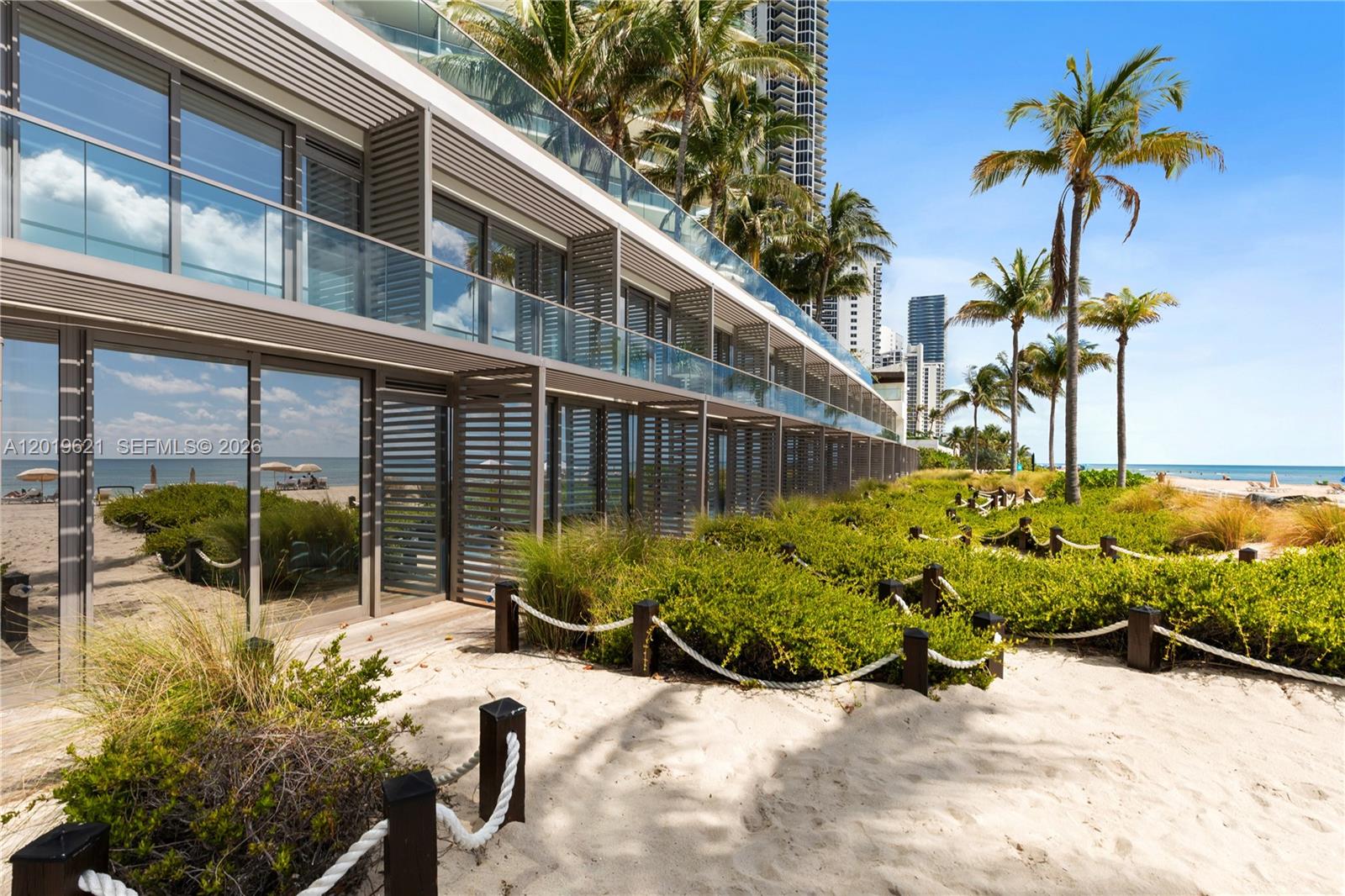 18975 Collins Ave #2202/C-1 Sunny Isles Beach, FL 33160