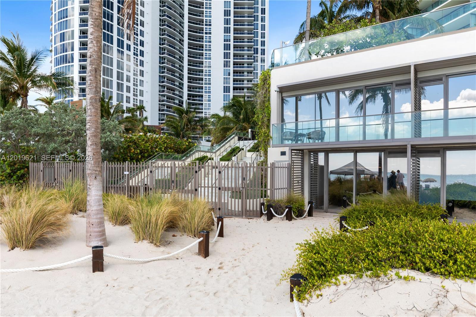 18975 Collins Ave #2202/C-1 Sunny Isles Beach, FL 33160