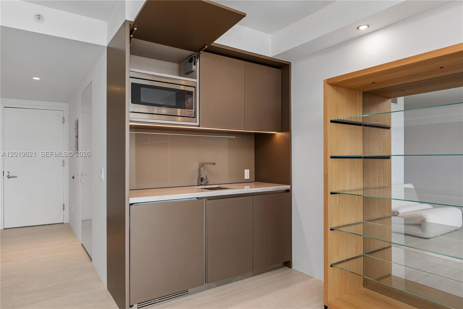 18975 Collins Ave #2202/C-1 Sunny Isles Beach, FL 33160