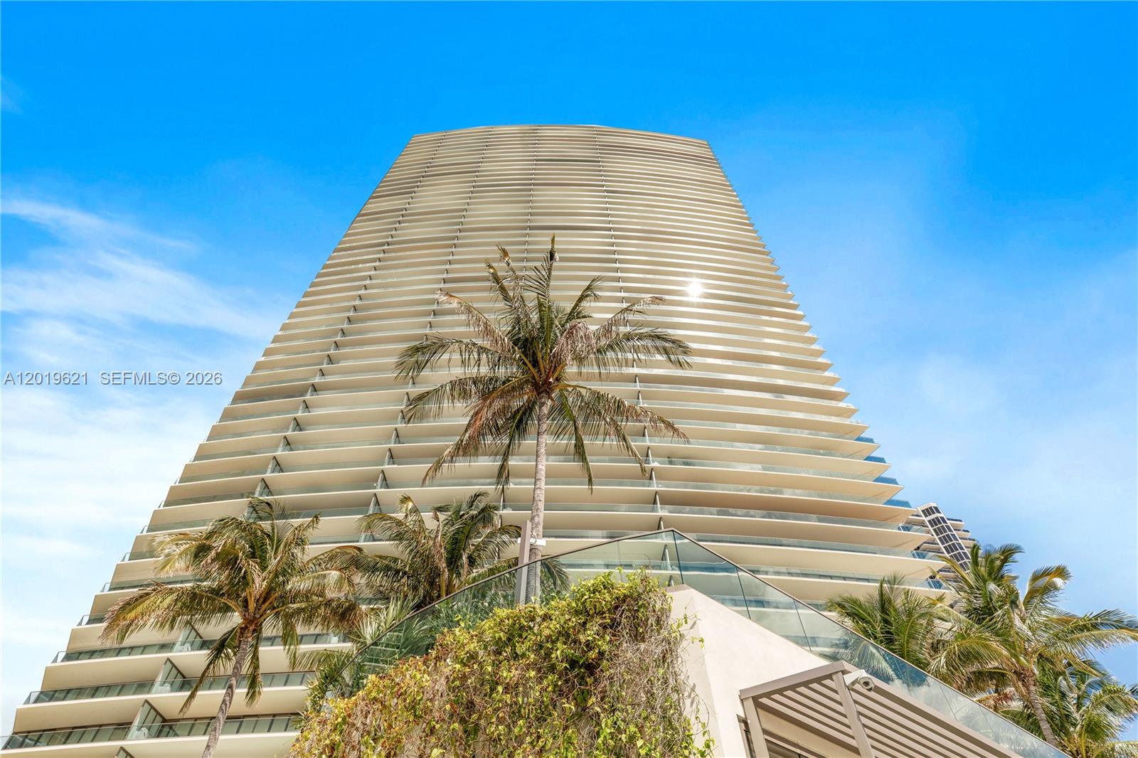 18975 Collins Ave #2202/C-1 Sunny Isles Beach, FL 33160